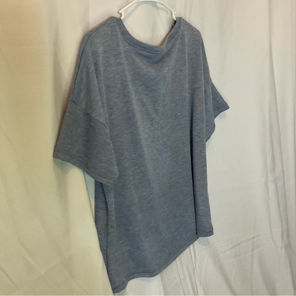 Sew in Love Women’s Short Sleeve V-Neck Denim Blue Size Large w/front pocket - Picture 6 of 12